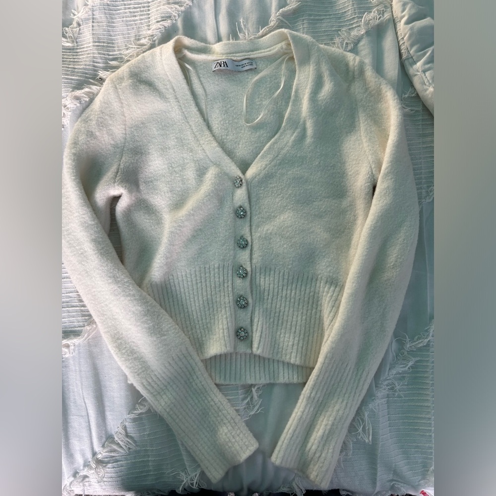 Zara Cream Button-Up Women's Sweater